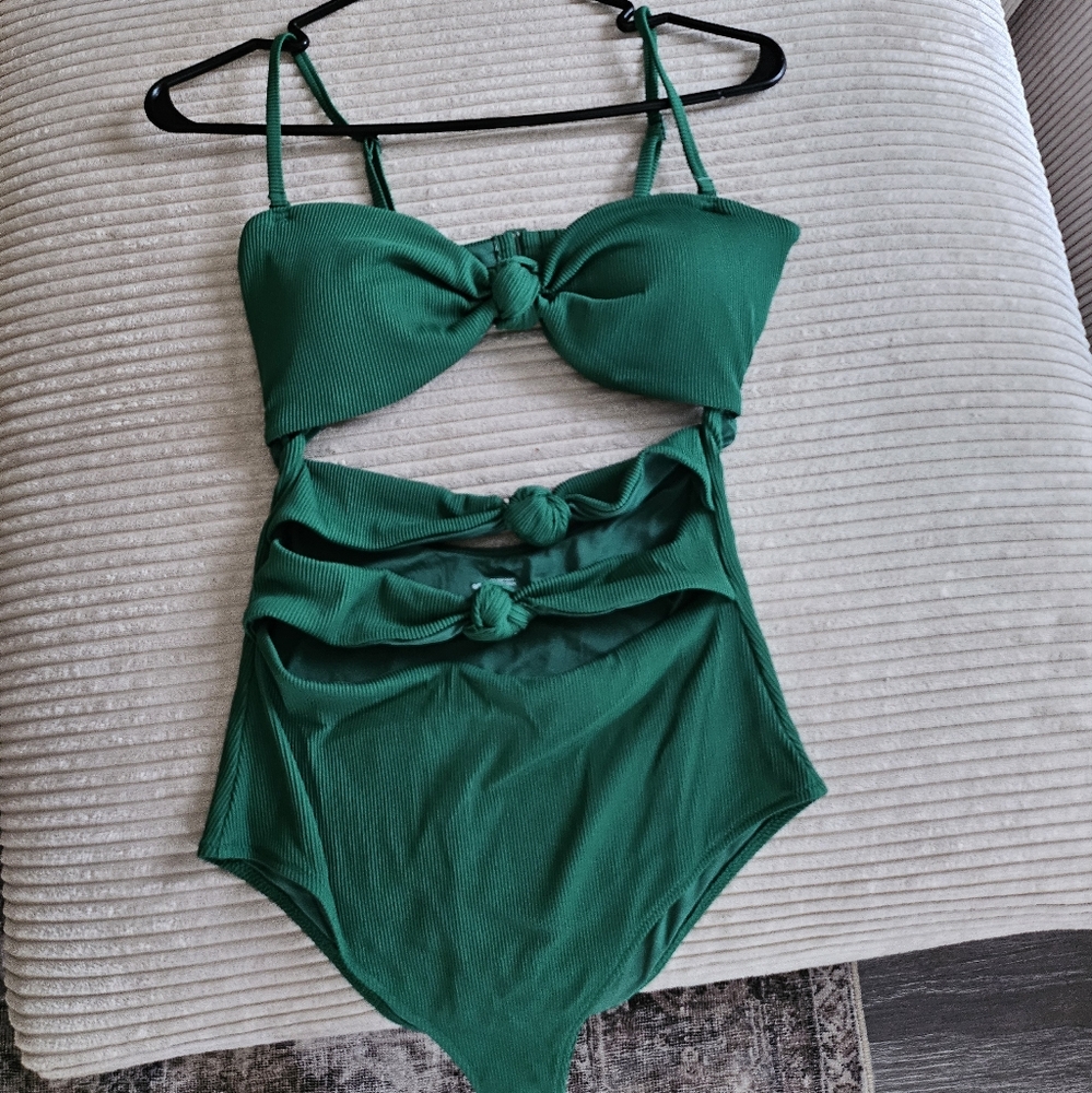One piece bathing suit